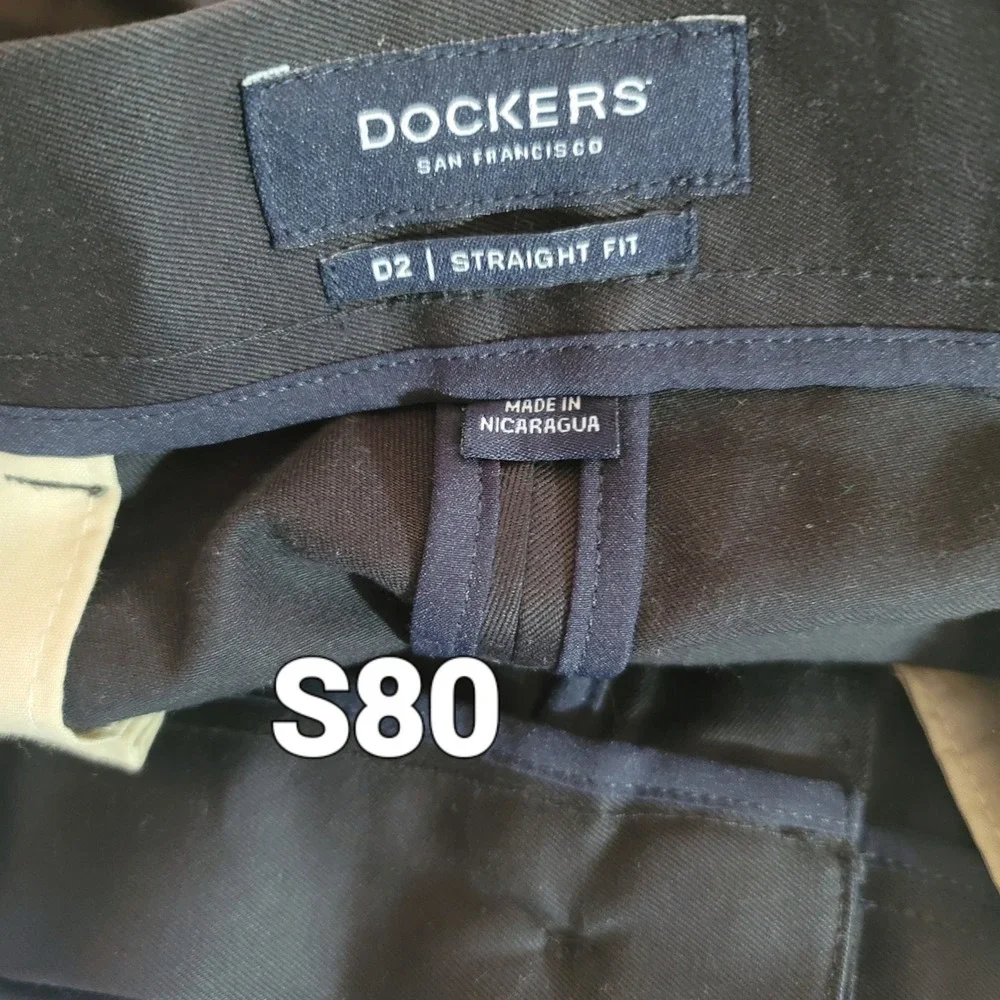 Dockers D2 Straight Fit Black Chino Pants Minimalist 36x32 Smart Casual Cotton